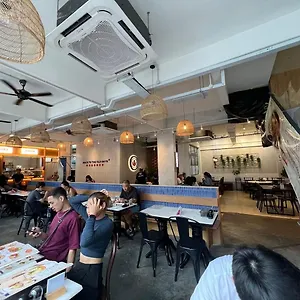  Hostel Attrus